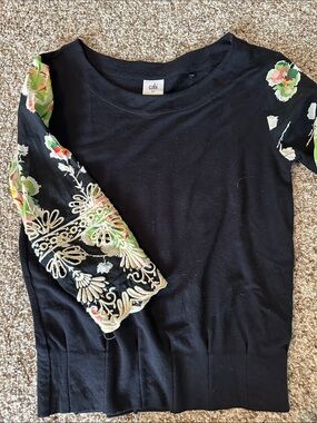 CAbi Black Tee with Floral  Sleeves XS Anthropologie